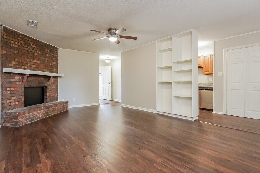 Building Photo - 40 Sunscape Dr