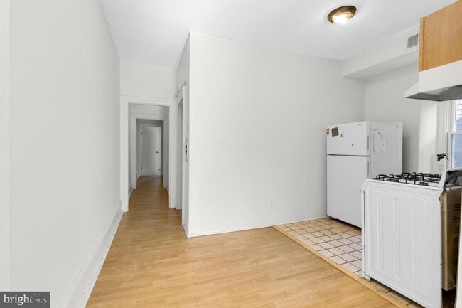 Building Photo - 131 W Susquehanna Ave