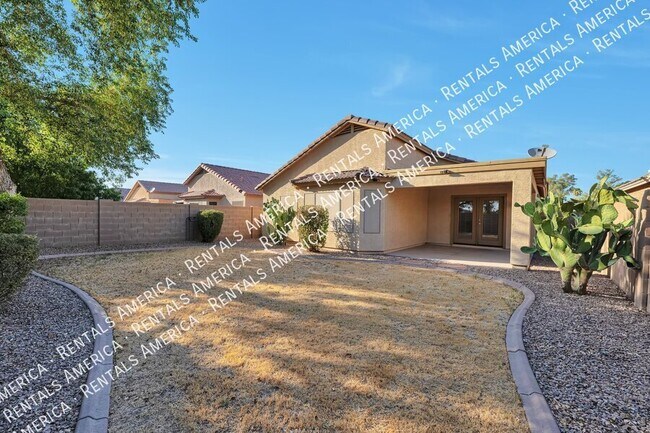 Building Photo - 1311 E Elm Rd