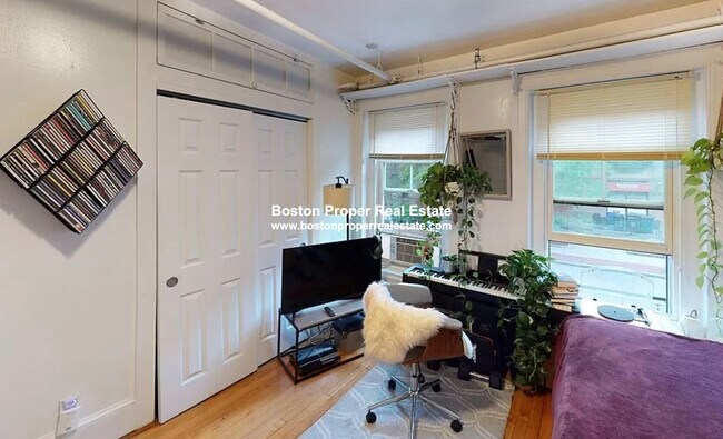 Building Photo - 109 Dartmouth St