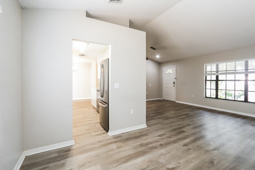 Building Photo - 1023 Malletwood Dr