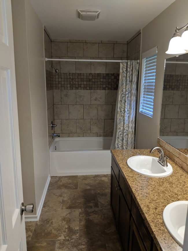 Building Photo - Your Next Home Here!