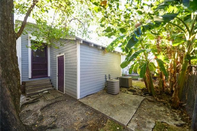 Building Photo - 7711 Sycamore St