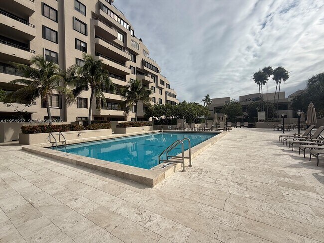 Building Photo - 201 Crandon Blvd