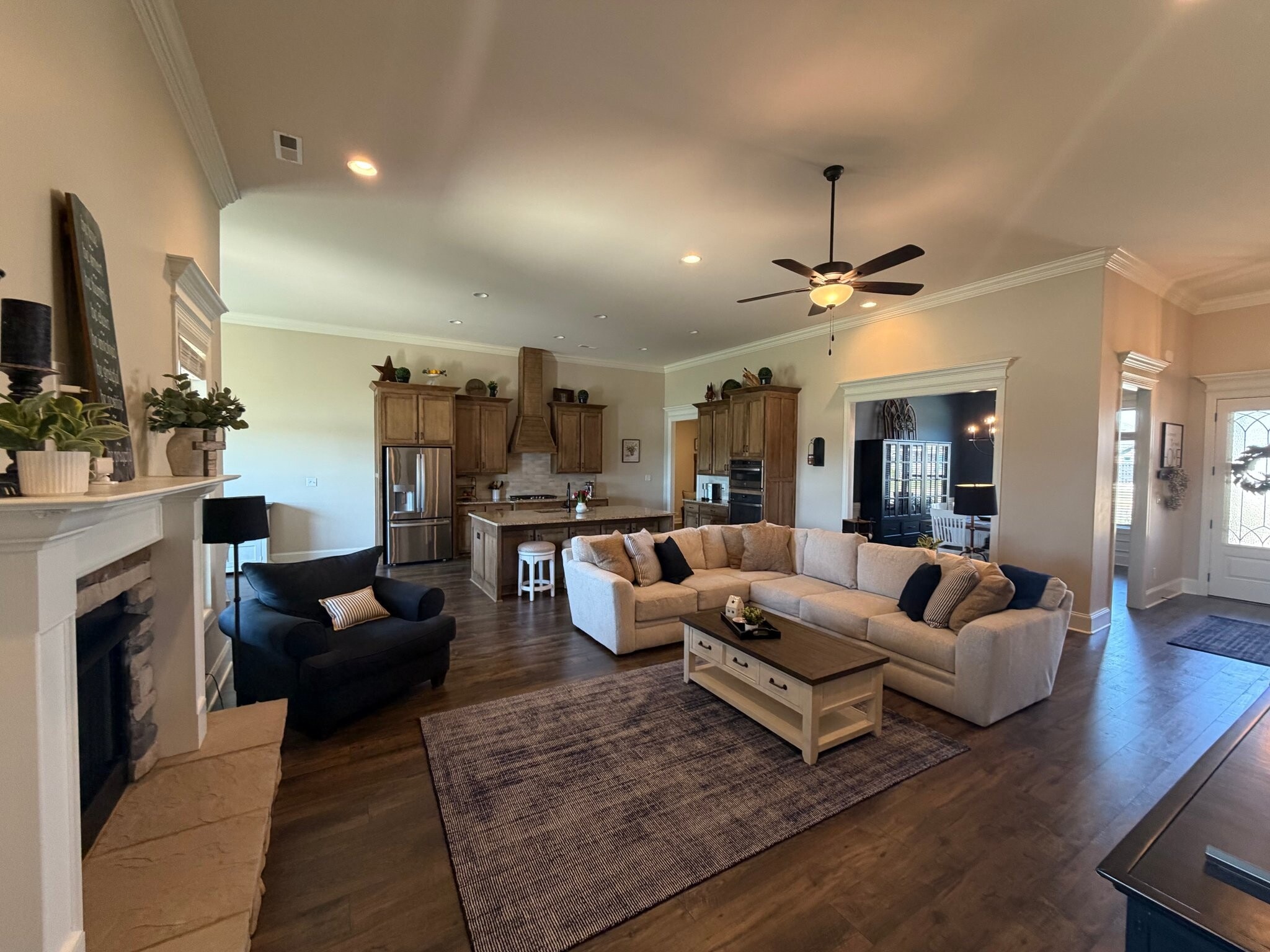 Building Photo - 26316 Woodfield Dr