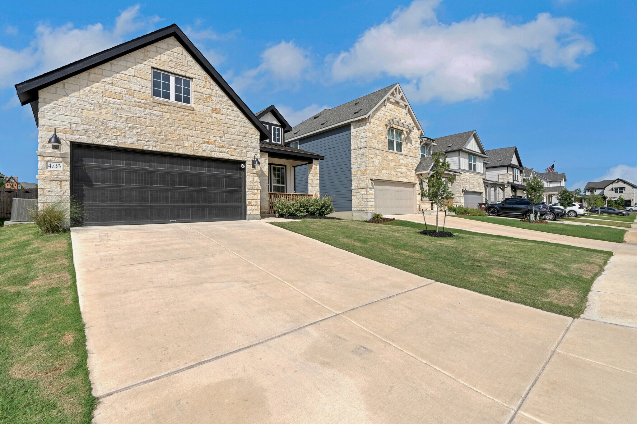 Building Photo - 4733 Whaler