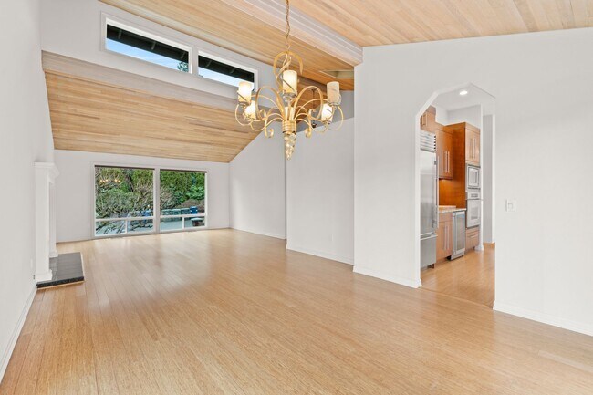 Building Photo - Just Reduced and READY NOW!! - Amazing Sce...