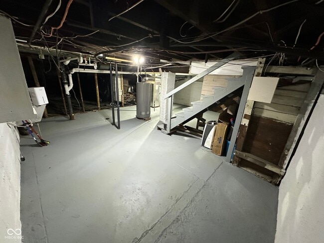 Building Photo - 4130 Rookwood Ave