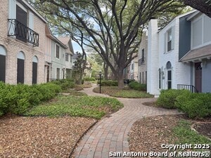 Building Photo - 2811 Woodbury Dr