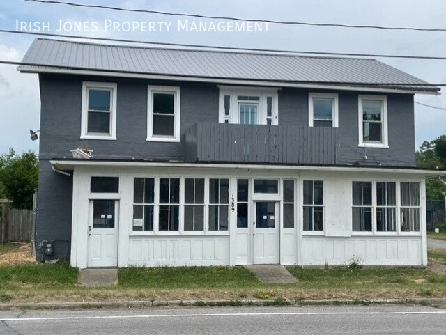 Primary Photo - 1389 Broadway