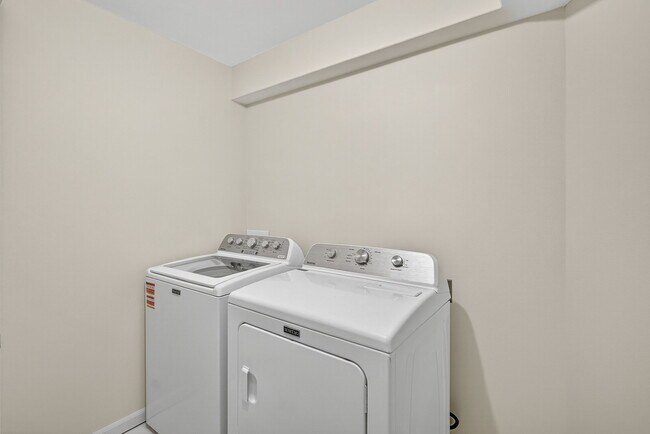 Downstairs Laundry Room - 5428 Norris St