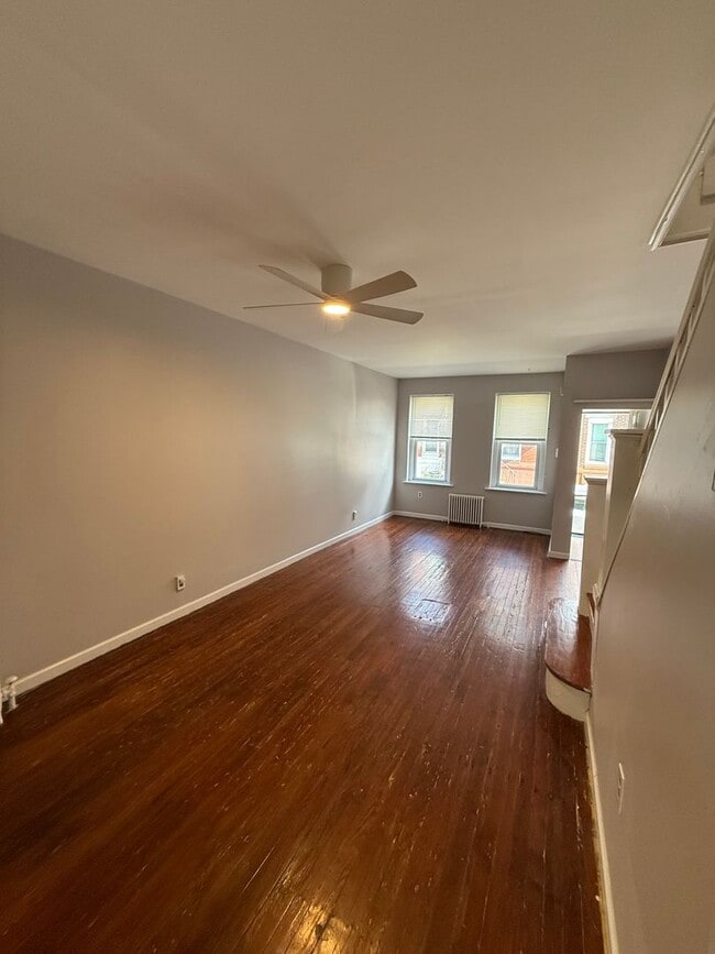 Building Photo - Point Breeze 3 bedroom South Philly
