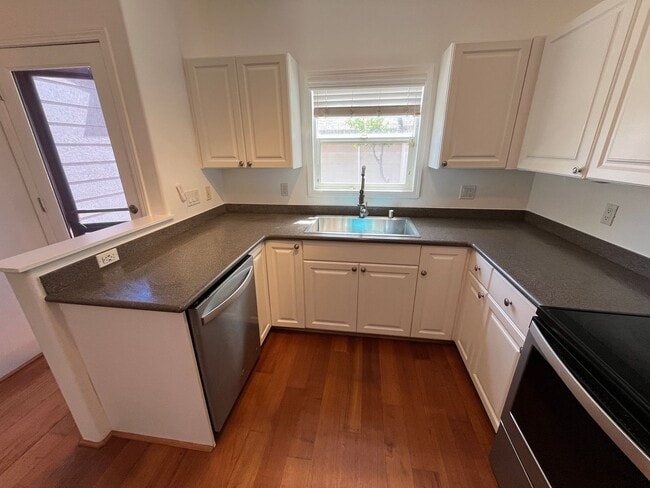 Building Photo - Spinnaker Place Townhomes (Ewa Beach) - 3 ...