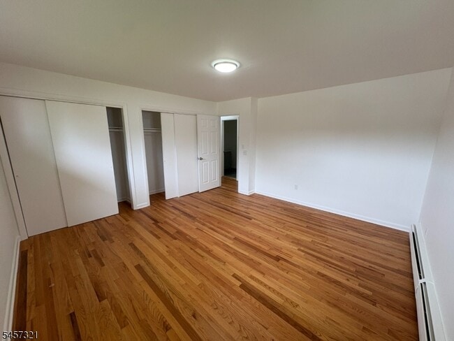 Building Photo - 308 Park Ave