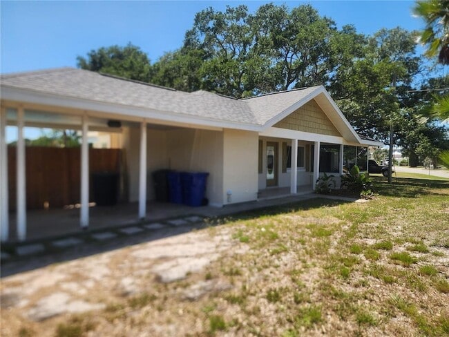 Building Photo - 2494 Del Rio Way