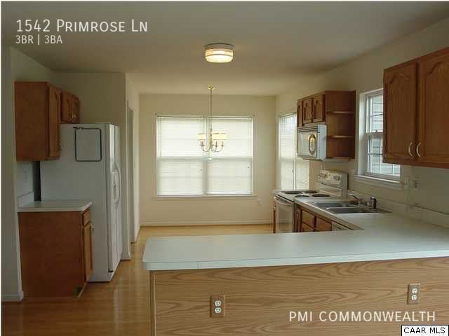 Building Photo - 1542 Primrose Ln