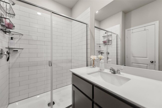 Building Photo - Beautiful and Modern 2-Story Home in Richland Hills!