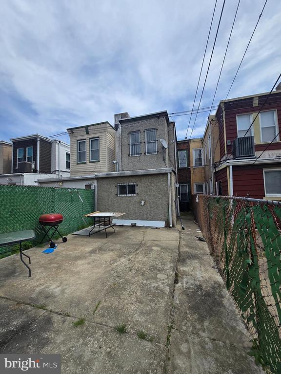 Building Photo - 3412 N 16th St