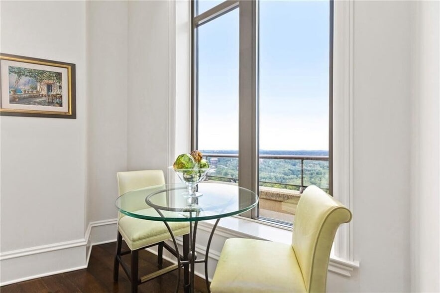 Building Photo - 3376 Peachtree Rd