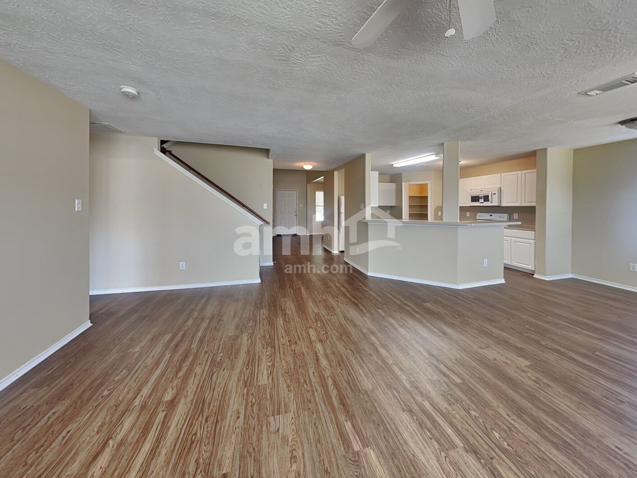 Building Photo - 9530 Belleclarie Ln