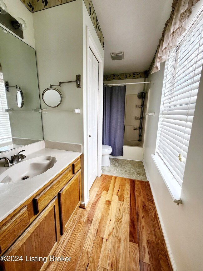Building Photo - 10903 Aspenview Ct