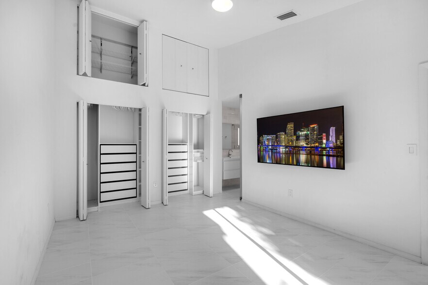 Building Photo - 13807 SW 149th Circle Ln