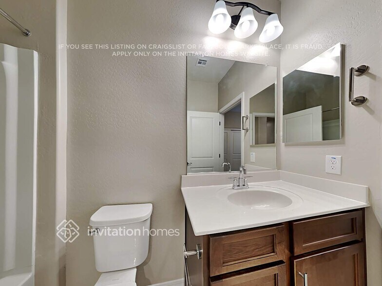 Building Photo - 9631 E Ripple Dr