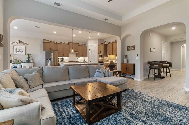 Building Photo - 116 Charles Zanco Dr