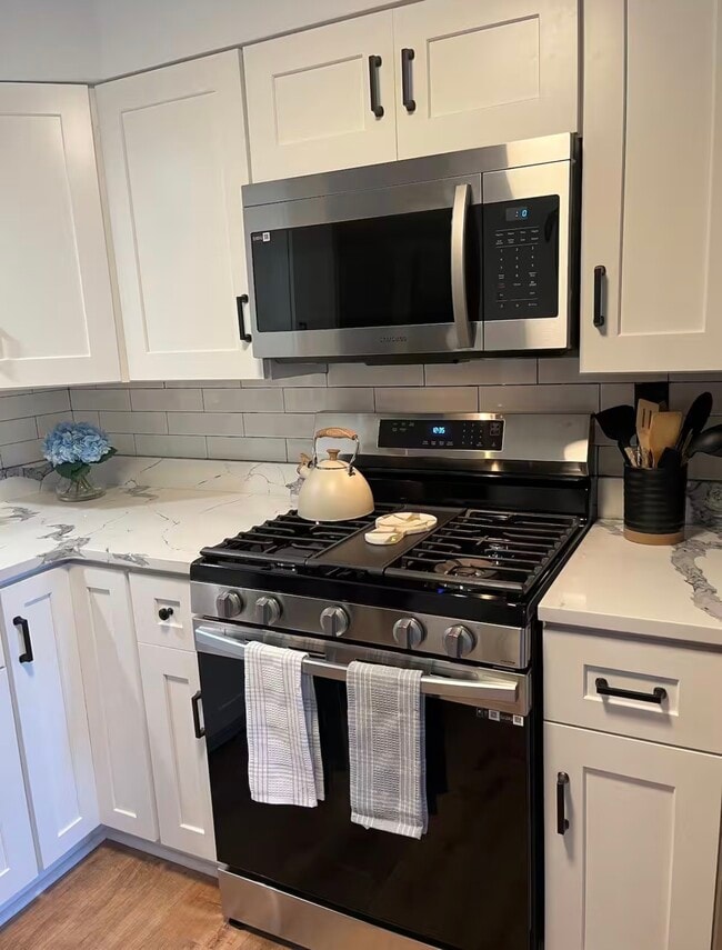 Building Photo - 6523 Jackson St