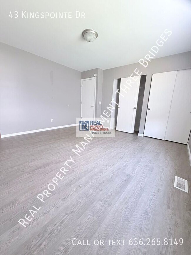 Building Photo - 43 Kingspointe Dr