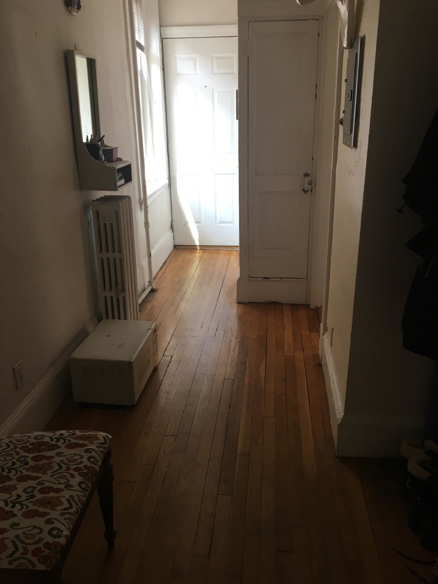 Building Photo - 36 Anderson St