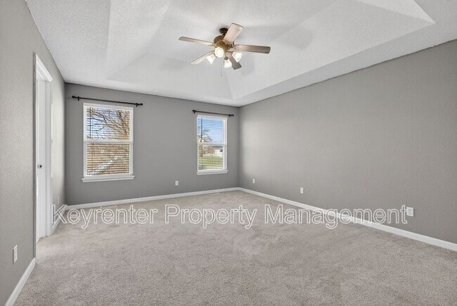 Building Photo - 1233 Grand Canyon Dr