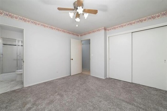 Building Photo - Fantastic 3bd/2ba home! Let yourself in!