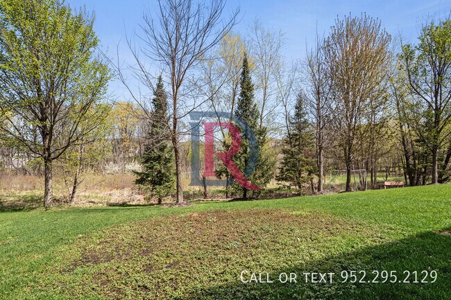 Building Photo - 16710 57th Ave N