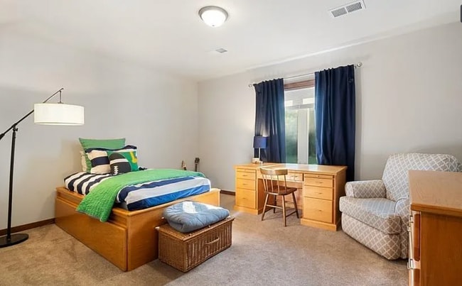 Building Photo - 944 Cove Ct NW