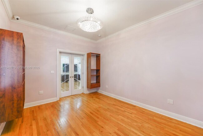 Building Photo - 911 Mariana Ave