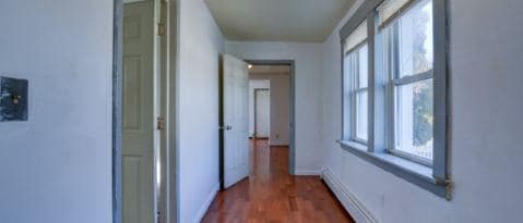 Building Photo - 882 Amboy Ave