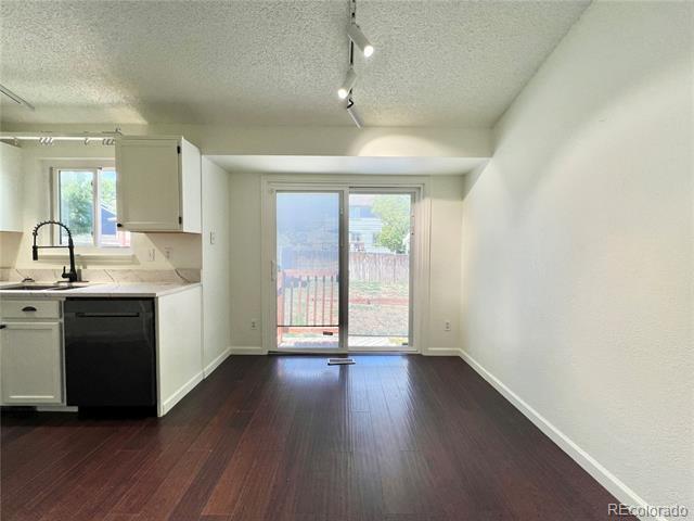 Building Photo - 12267 Forest Way