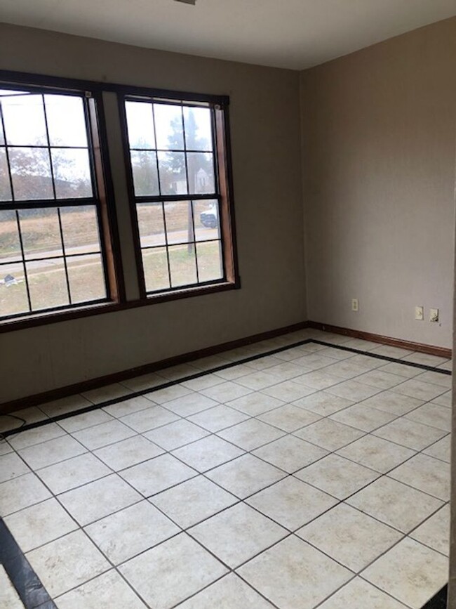 Building Photo - Section 8 approved