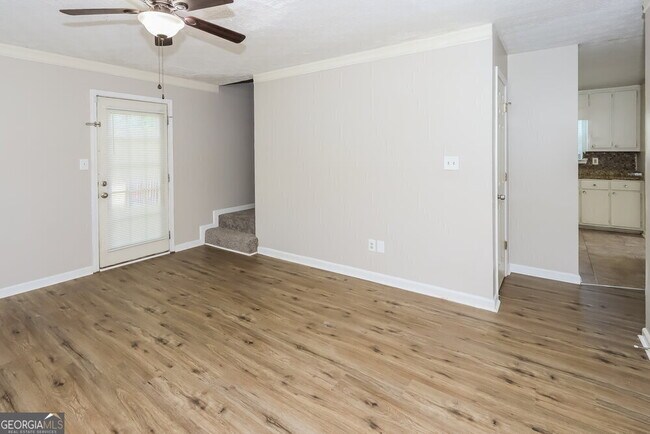 Building Photo - 843 Shoals Ct