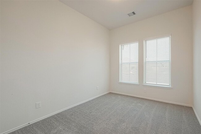 Building Photo - 1303 Munson Valley Rd