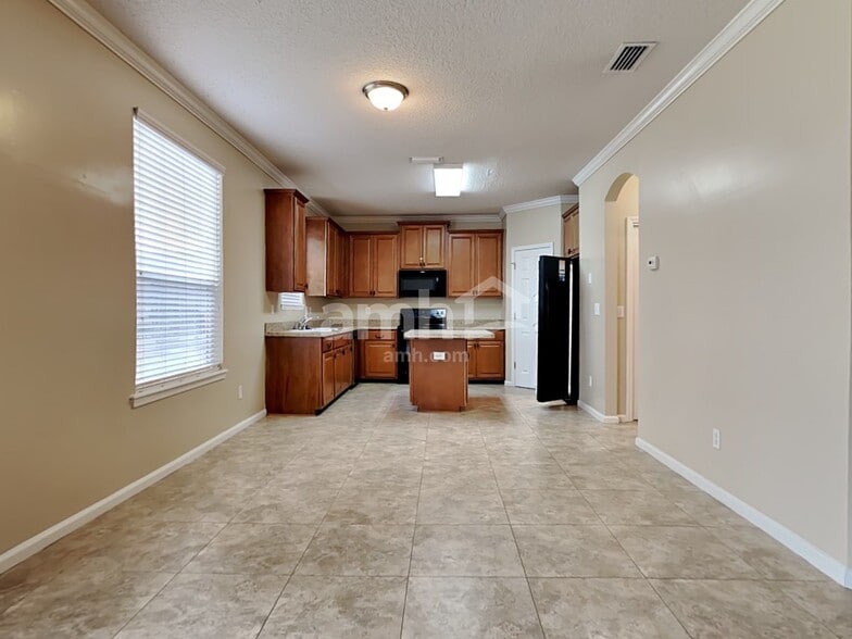 Building Photo - 3920 Trail Ridge Rd