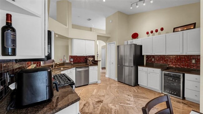 Building Photo - 29753 Birds Eye Dr
