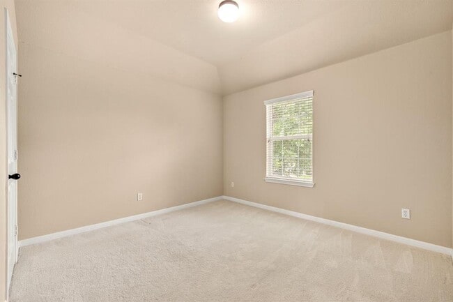 Building Photo - 676 Rusk Rd