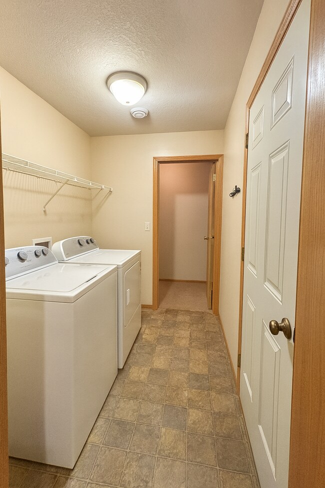 Building Photo - 1040/1044 4th St SE, Forest Lake, MN 55129 (duplex)