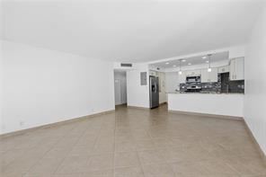 Building Photo - 2 br, 2 bath Condo - 3700 Galt Ocean Dr Ap...