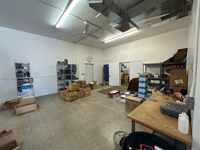 Building Photo - 2900 Graybill Dr