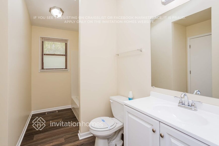 Building Photo - 2904 Facel Vega Dr
