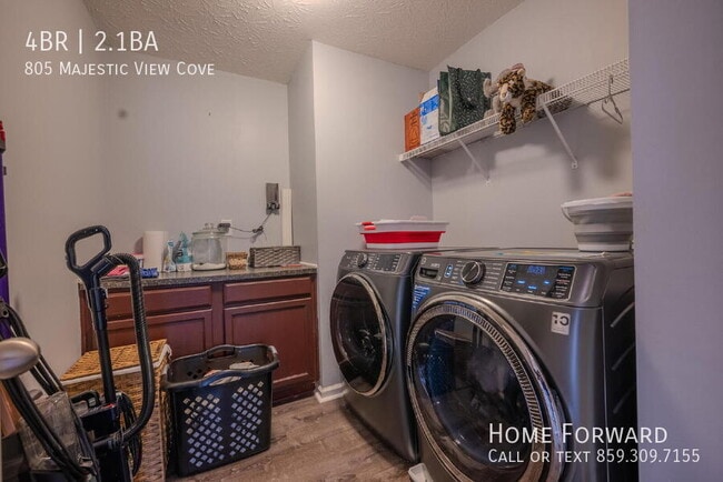 Building Photo - 805 Majestic View Cove