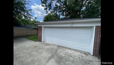 Building Photo - 20825 Caledonia Ave